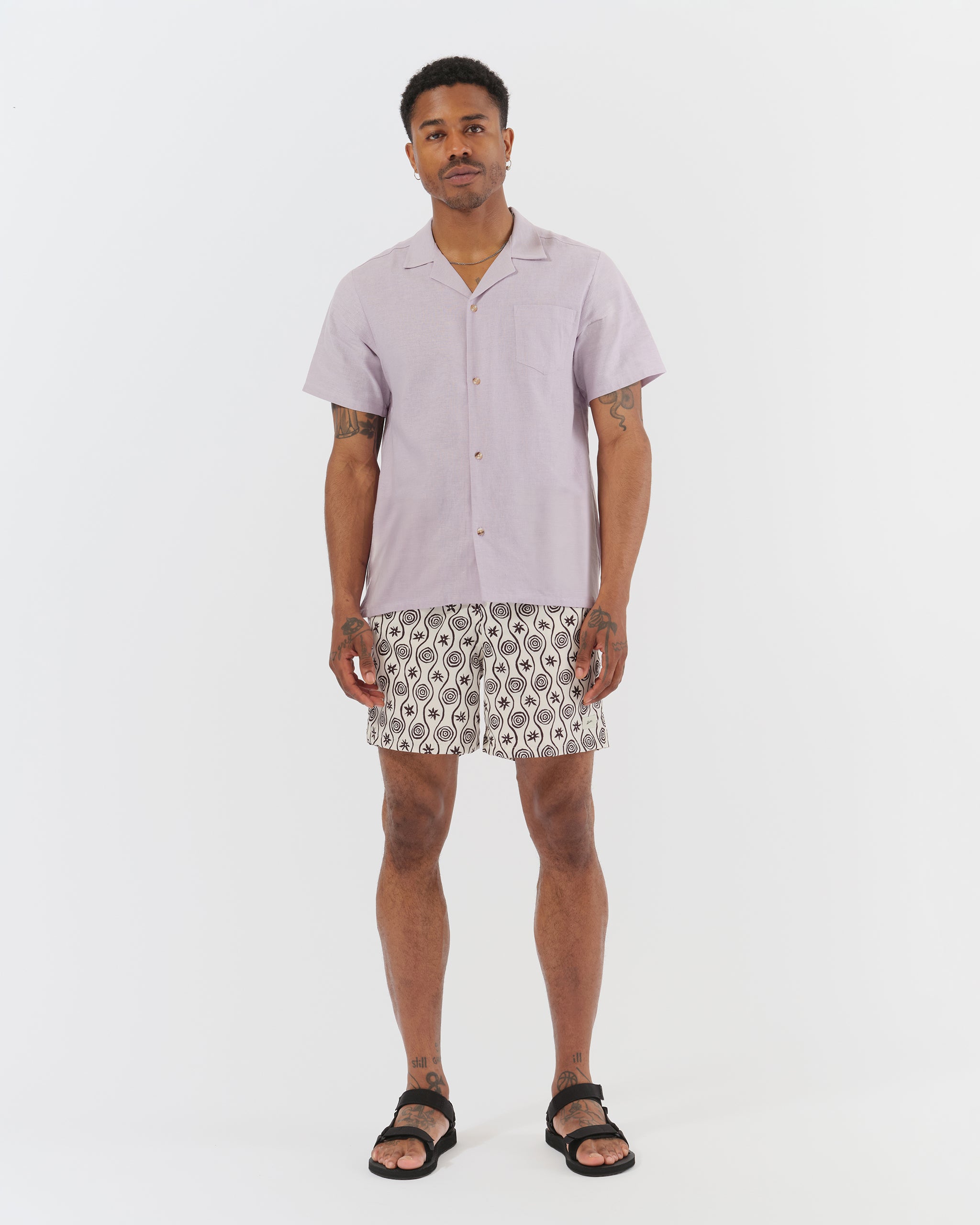 lavender linen traveler shirt on model
