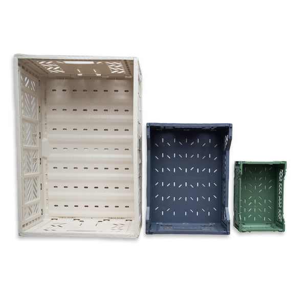 image of different sized rectangular plastic storage crates